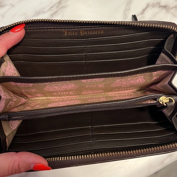 VINTAGE JUICY COUTURE TERRY CLOTH WALLET - Picture 8 of 9